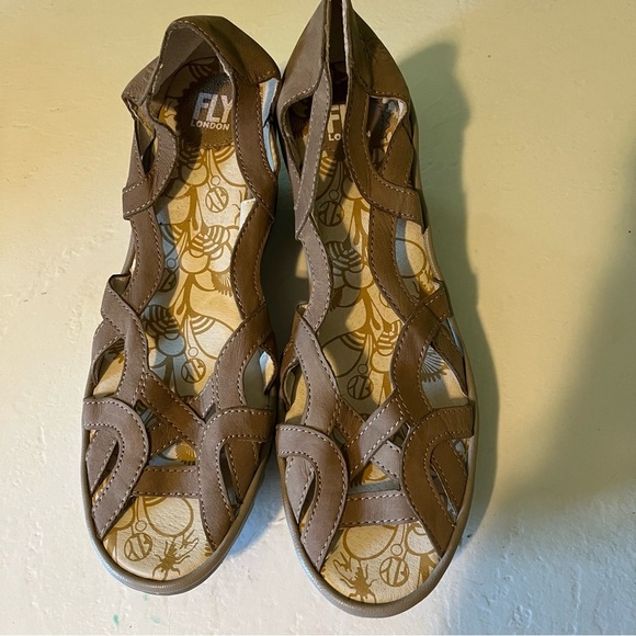 NWOT fly London tan wedges - Picture 1 of 7